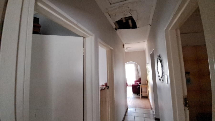3 Bedroom Property for Sale in Diazville Western Cape